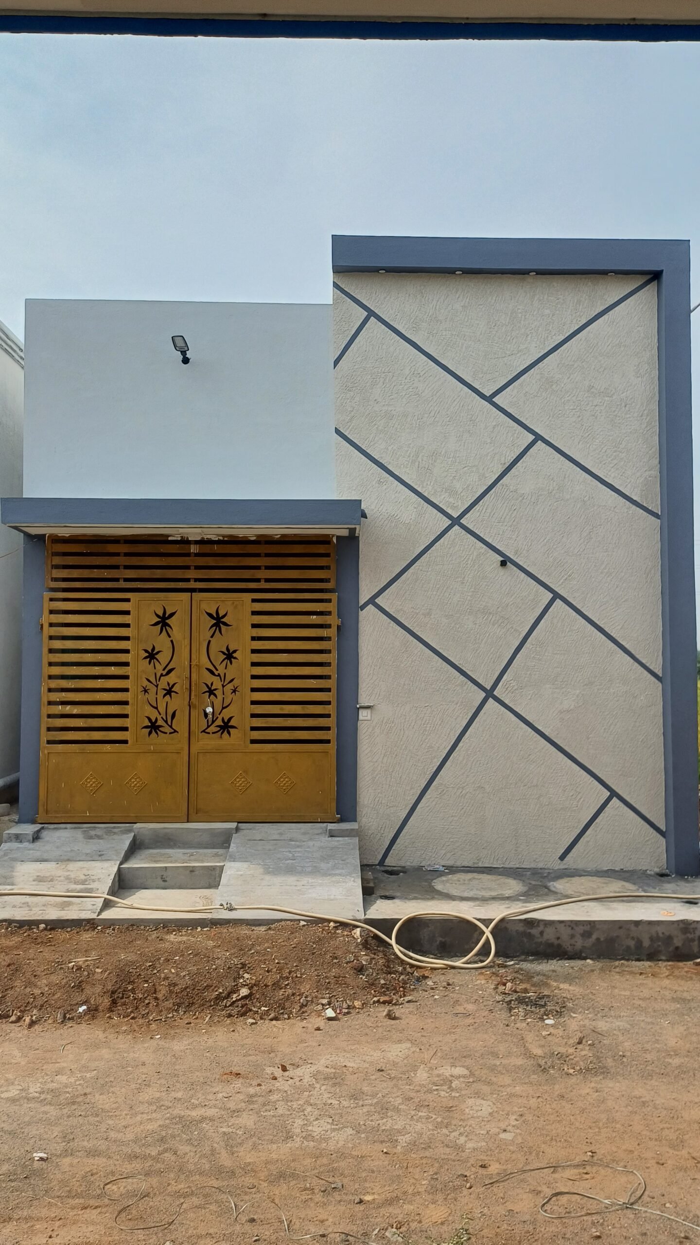 1001457920